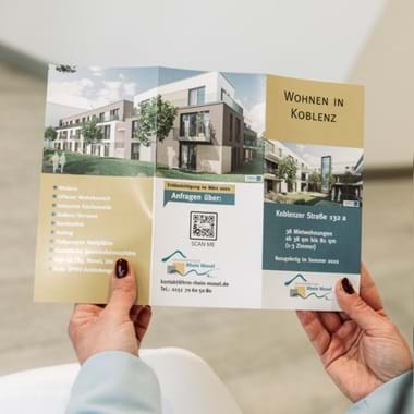 Foto mit Flyer "Koblenzer Straße 132a" in Koblenz